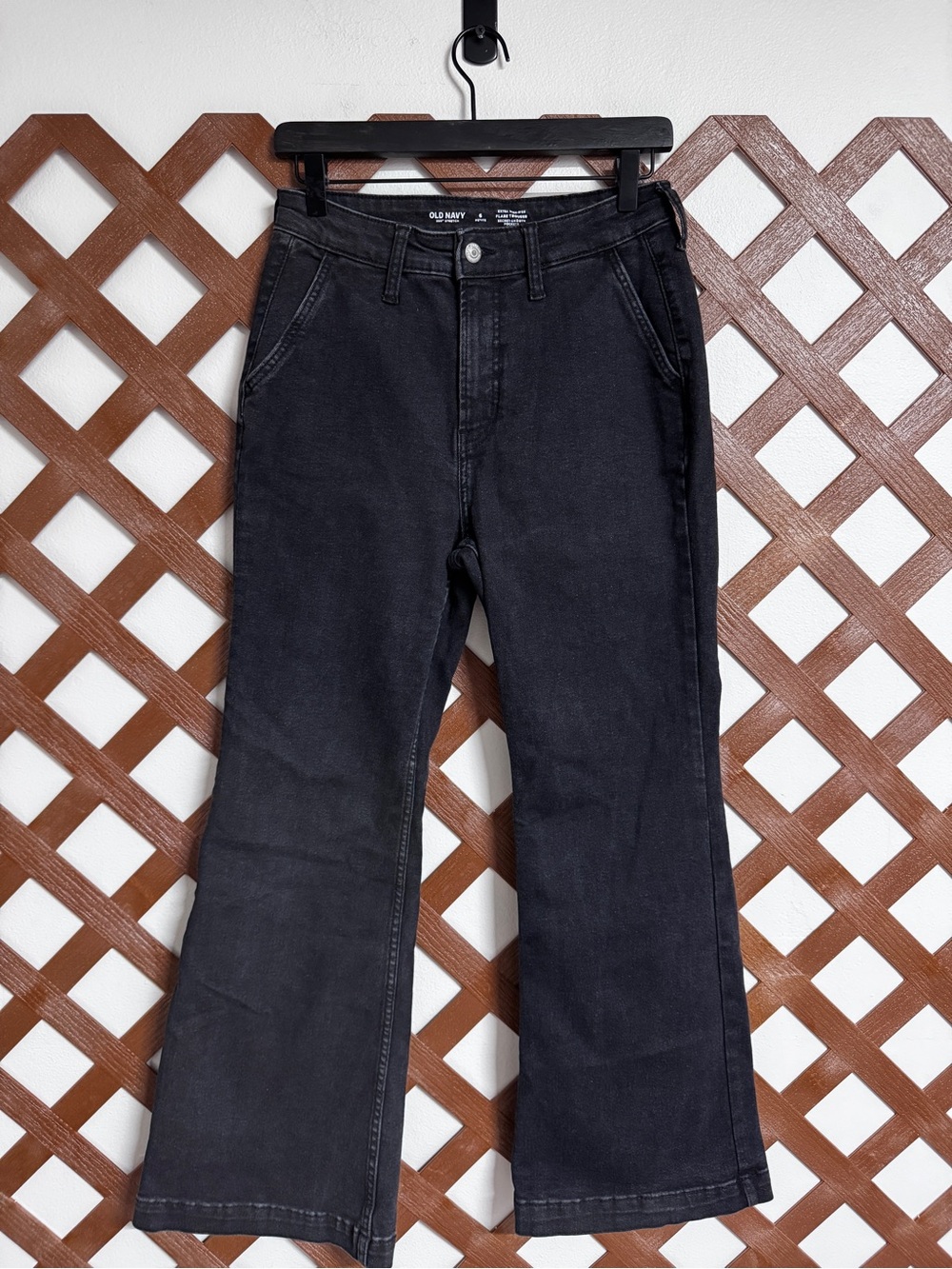 WJ65 {Old Navy} "Extra High Rise Flare Trouser" Petite Short Faded Black Jeans